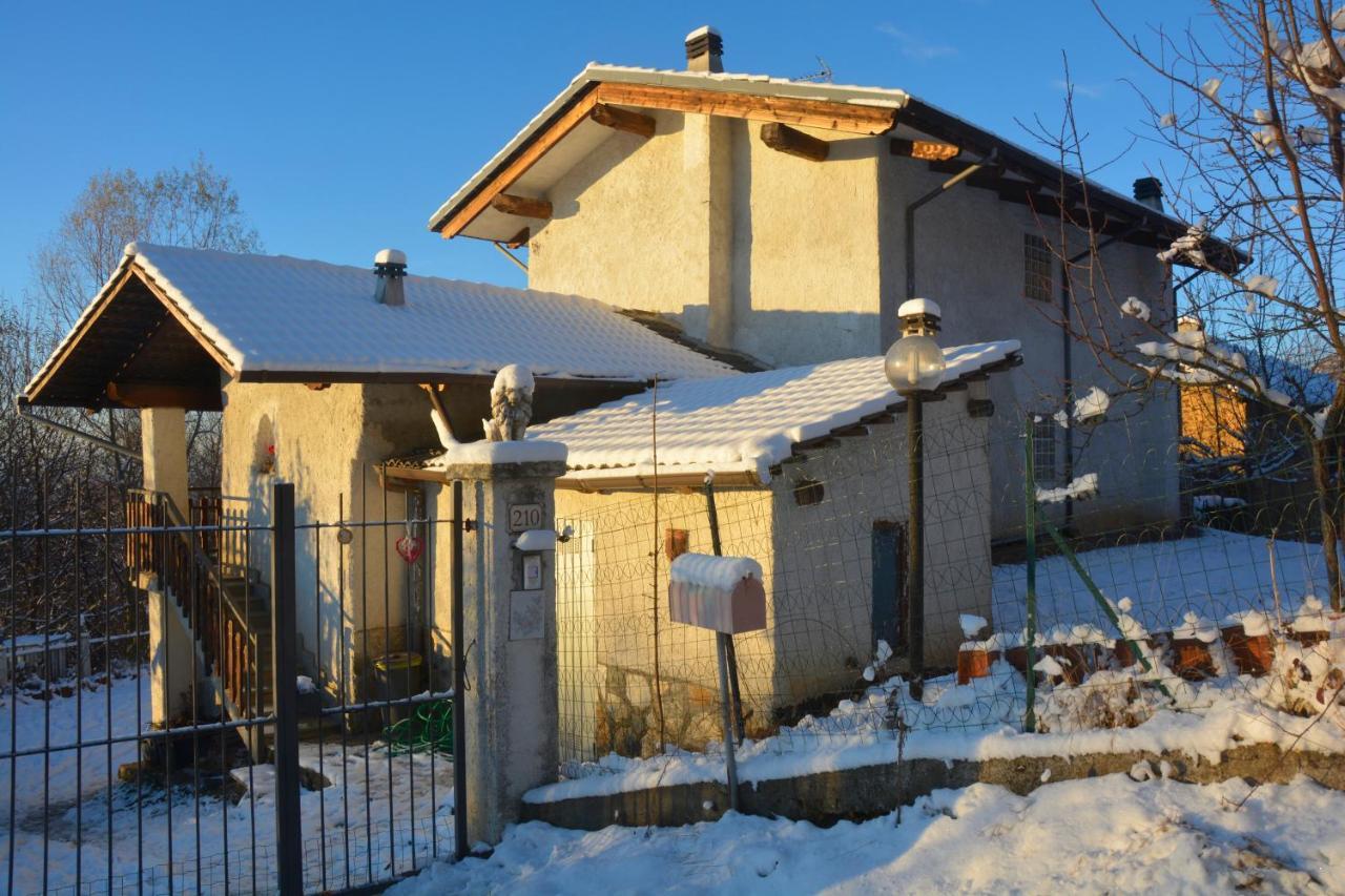 Casa Omnia B&B Castellamonte ภายนอก รูปภาพ